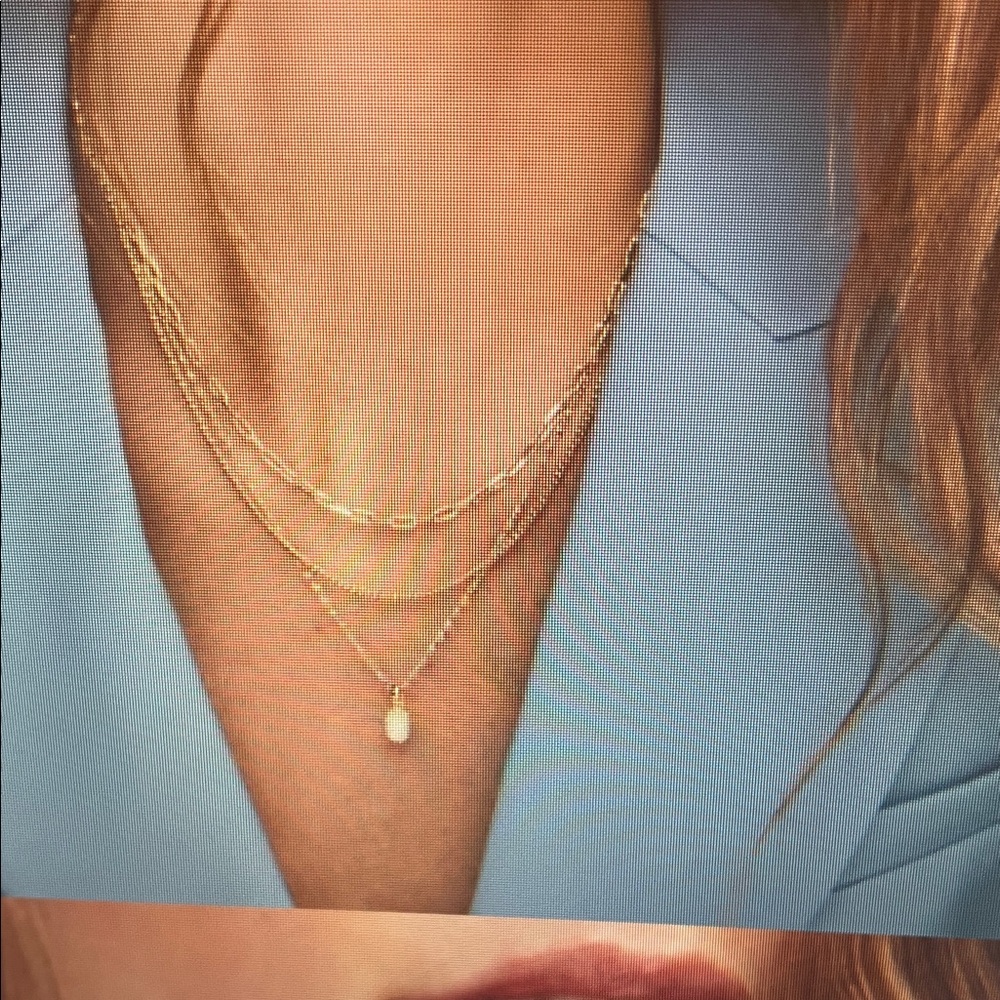 Kendra Scott mini Elisa triple strand necklace - Picture 7 of 9